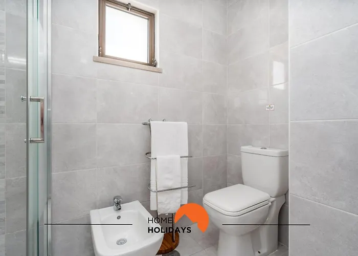 #232 Girasol 33 By Holidays ヴィラ